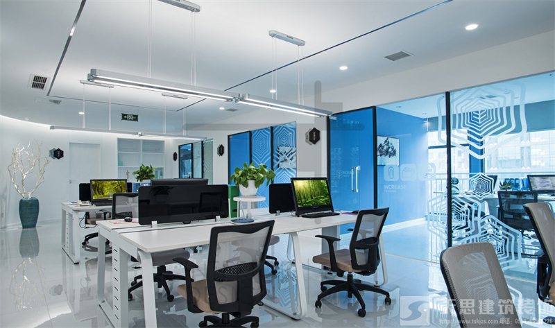 <a href=http://www.4ap.com.cn/ target=_blank class=infotextkey>合肥辦公室裝修</a>中裝修重點應(yīng)該放在哪個地方呢